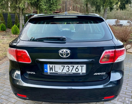 Toyota Avensis cena 33500 przebieg: 219000, rok produkcji 2011 z Warszawa małe 781